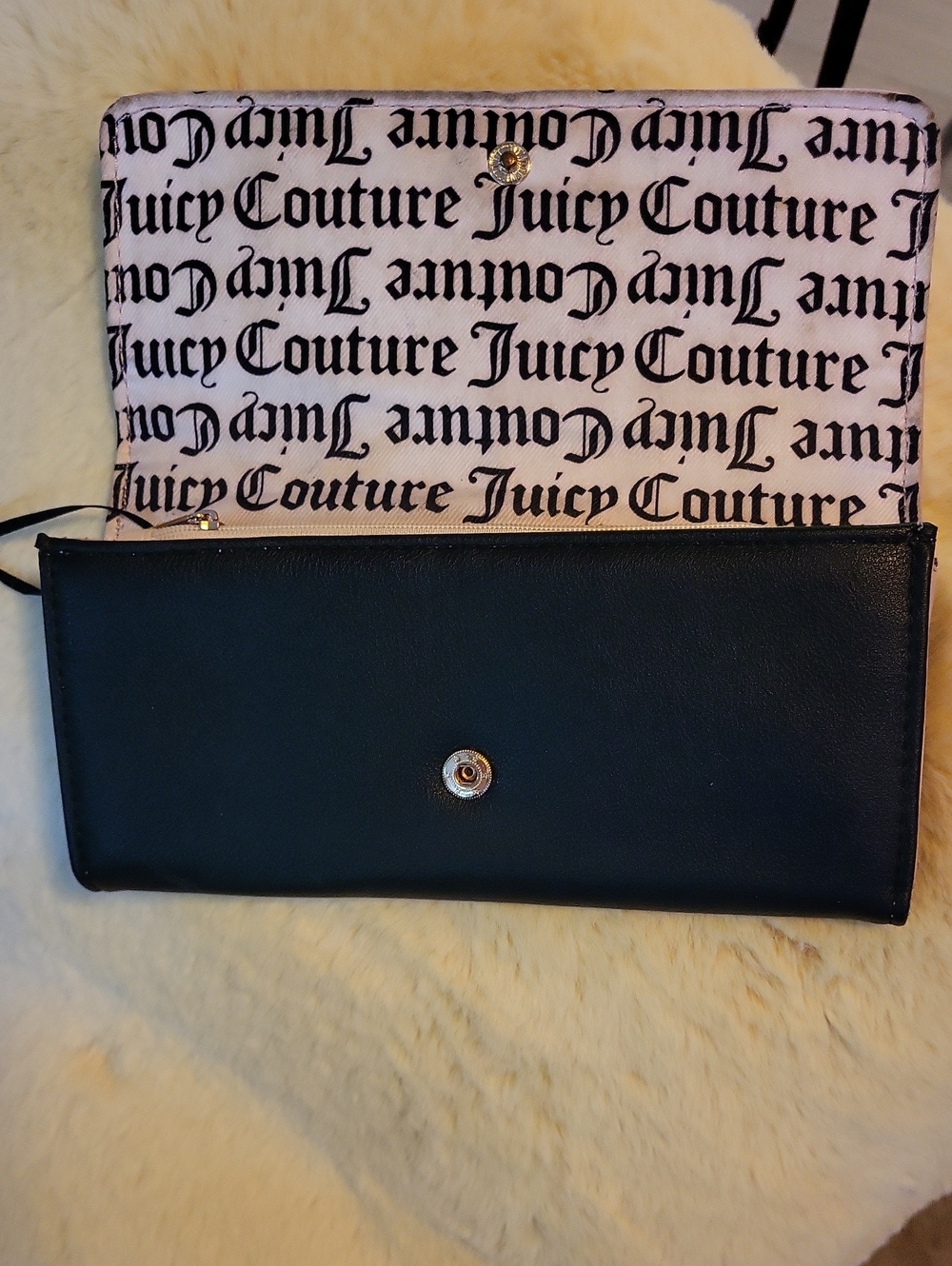 Juicy Couture Black Exterior White Logo-Print Fold Wallet with Wristlet